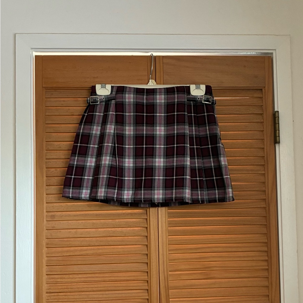 Vintage Y2K Plaid Mini Skirt in Burgundy and light gray